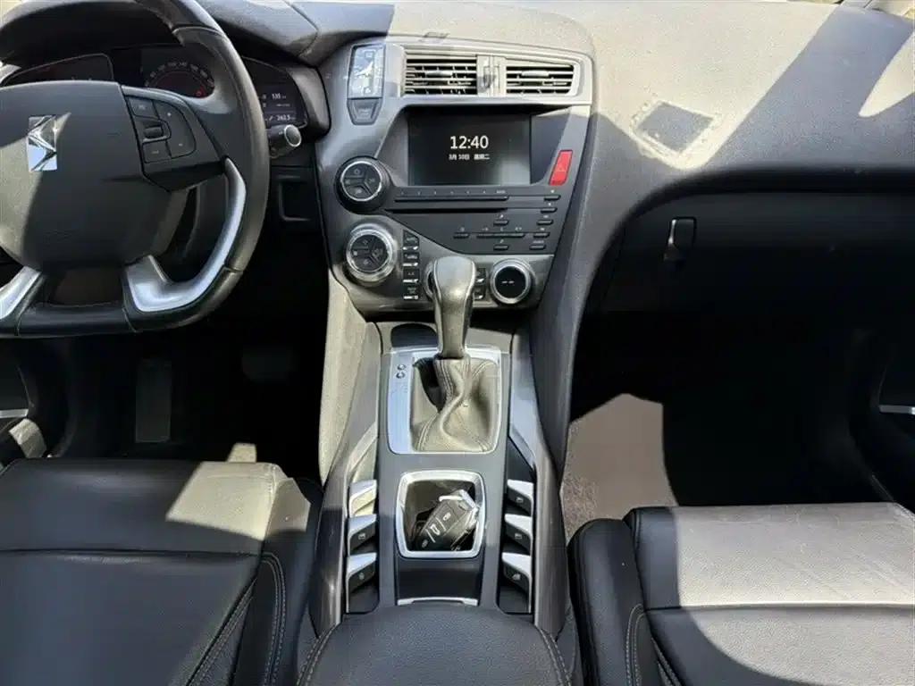 DS 5 2013 1.6T Luxury Edition THP160 — миниатюра 19