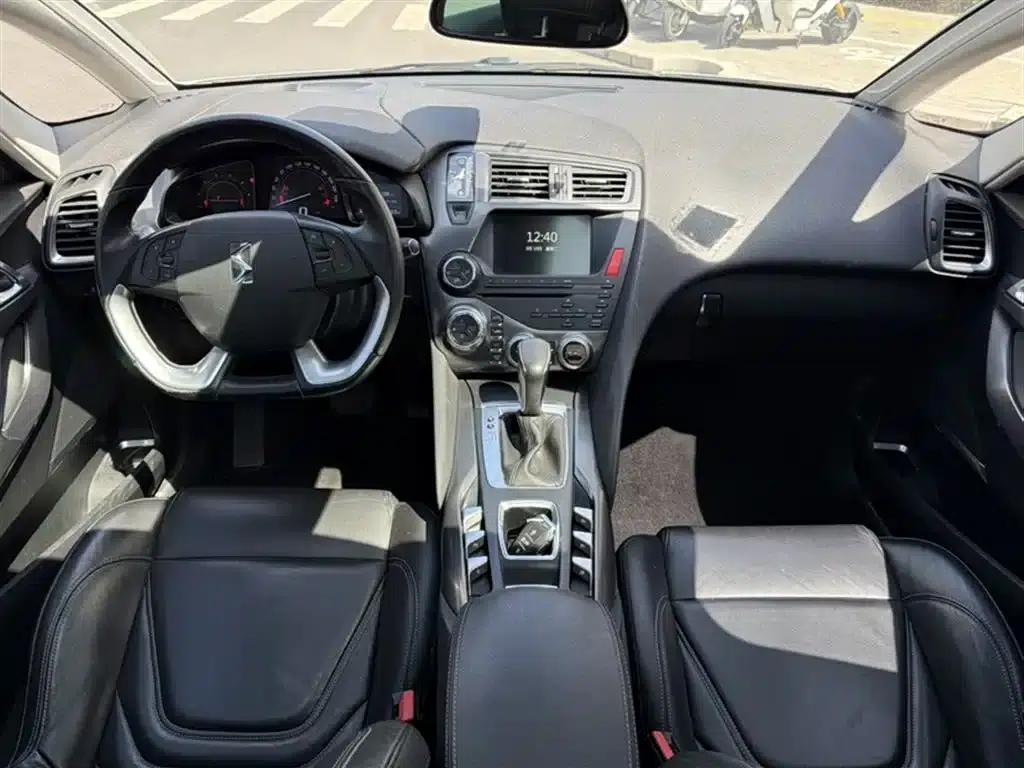 DS 5 2013 1.6T Luxury Edition THP160 — миниатюра 5