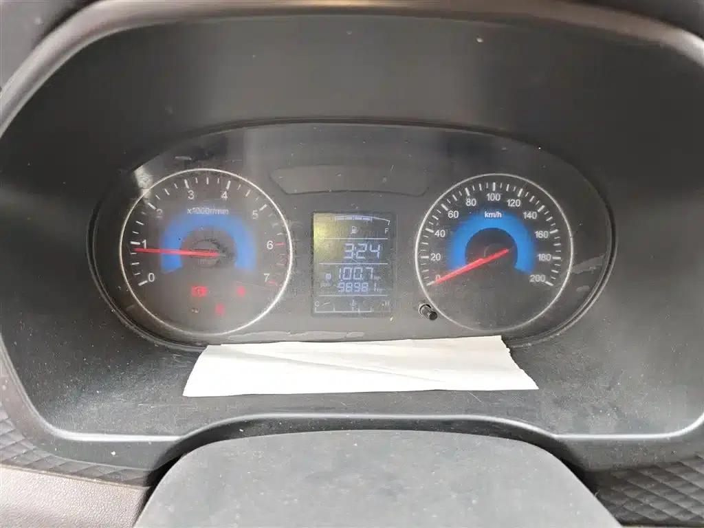 Fengguang 330 2018 Model 1.5L 330S Facelift Comfort Edition DK15 — миниатюра 12