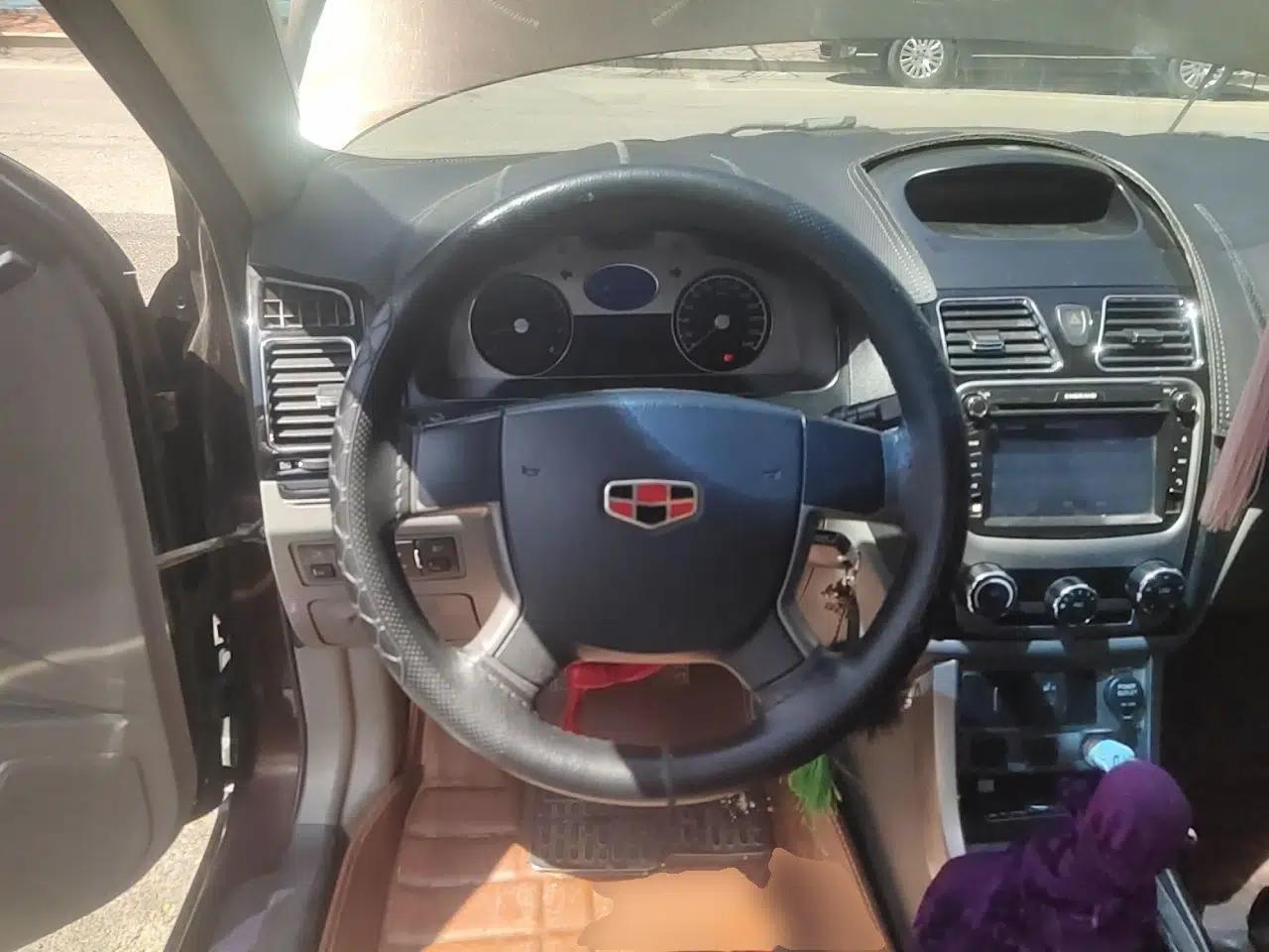 Geely Auto Classic Emgrand 2012 Hatchback 1.5L Manual Comfort Model — миниатюра 11