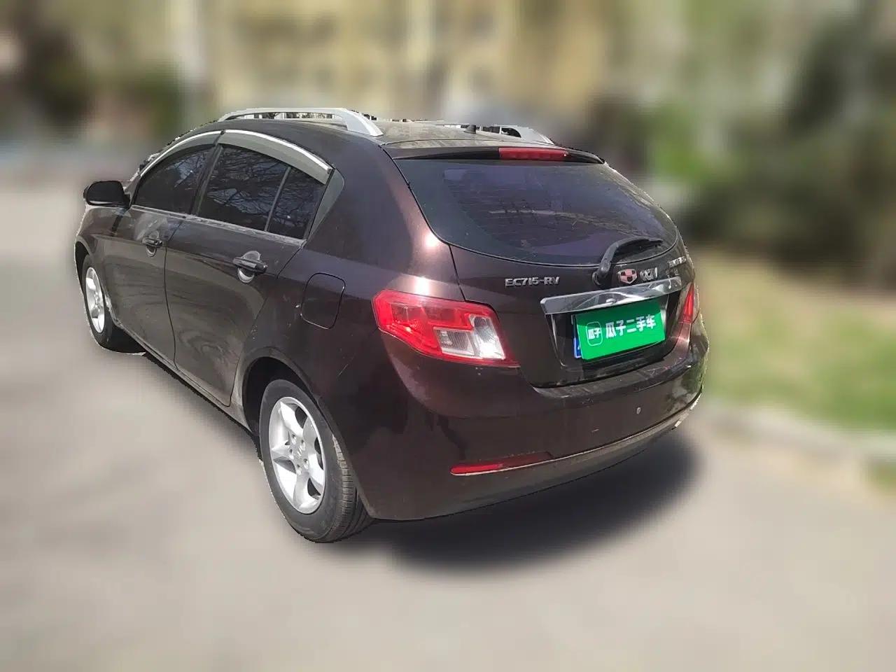 Geely Auto Classic Emgrand 2012 Hatchback 1.5L Manual Comfort Model — миниатюра 4