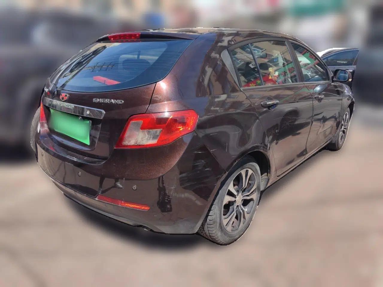 Geely Auto Classic Emgrand 2013 Hatchback 1.5L Manual Elite Model — миниатюра 6
