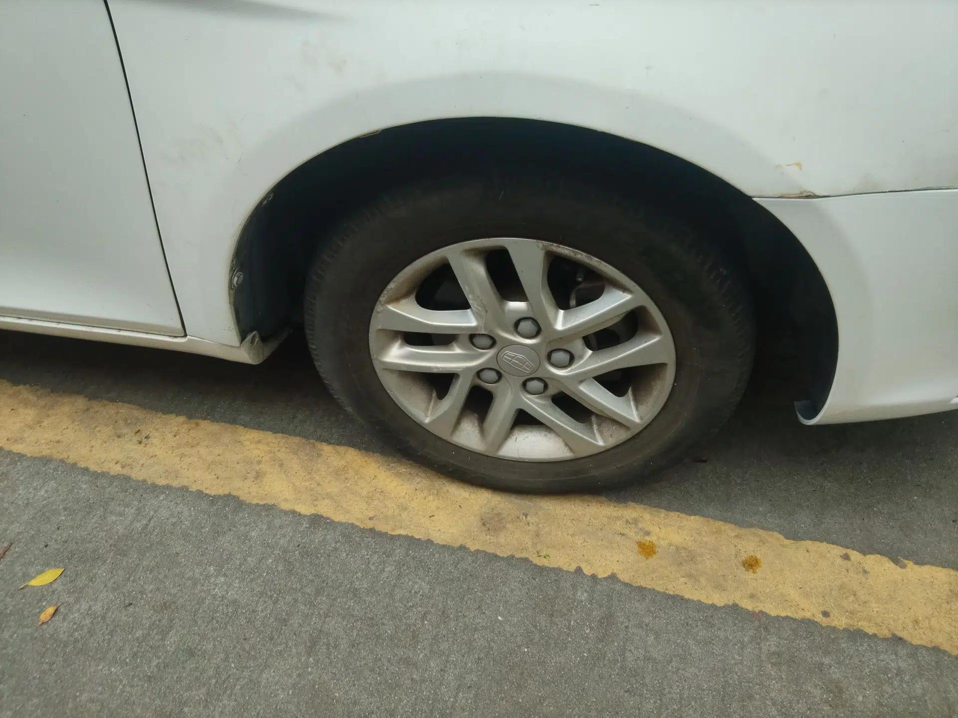 Geely Auto Classic Emgrand 2013 Sedan 1.8L Manual Entry-Level CNG Model — миниатюра 8