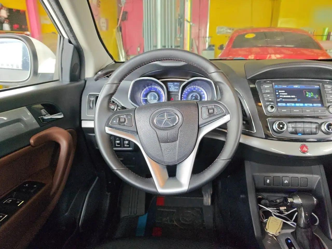 JAC Group Refine S5 2017 1.5T Automatic E-commerce Edition — миниатюра 11