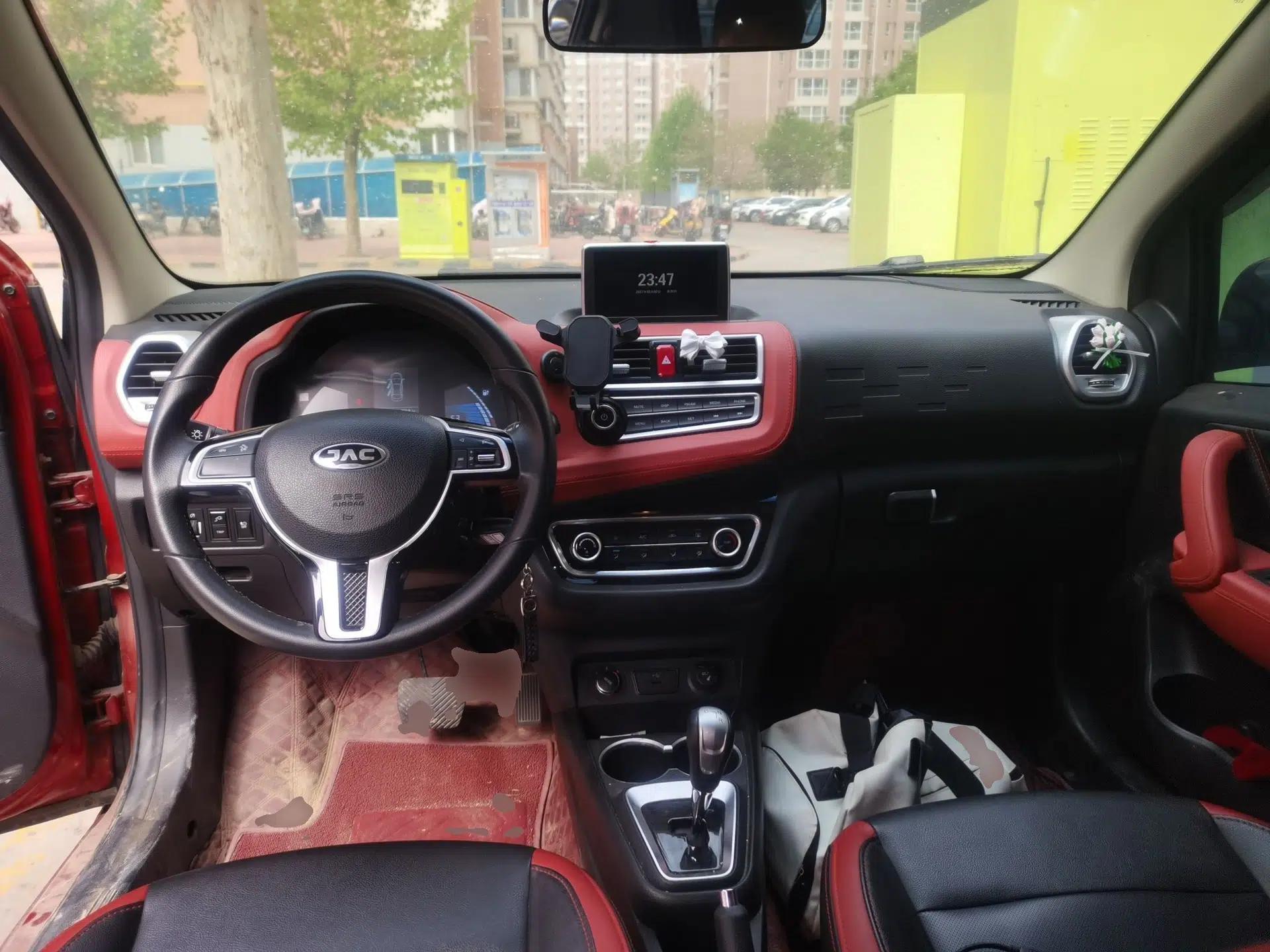 JAC Group iEV6E 2018 Sport Edition iEV6E Luxury Smart Enjoyment Version — миниатюра 10