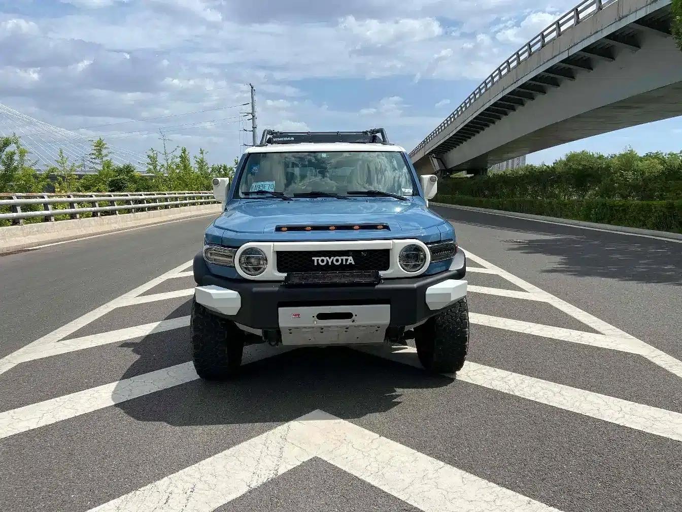 2020 FJ Cruiser 4.0L Automatic — миниатюра 2