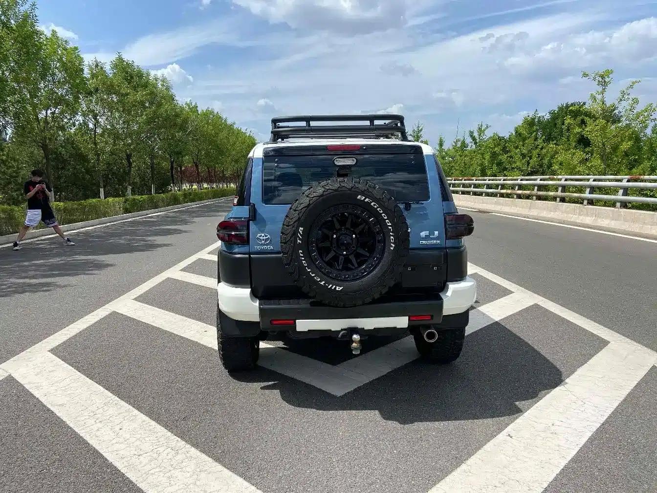 2020 FJ Cruiser 4.0L Automatic — миниатюра 5
