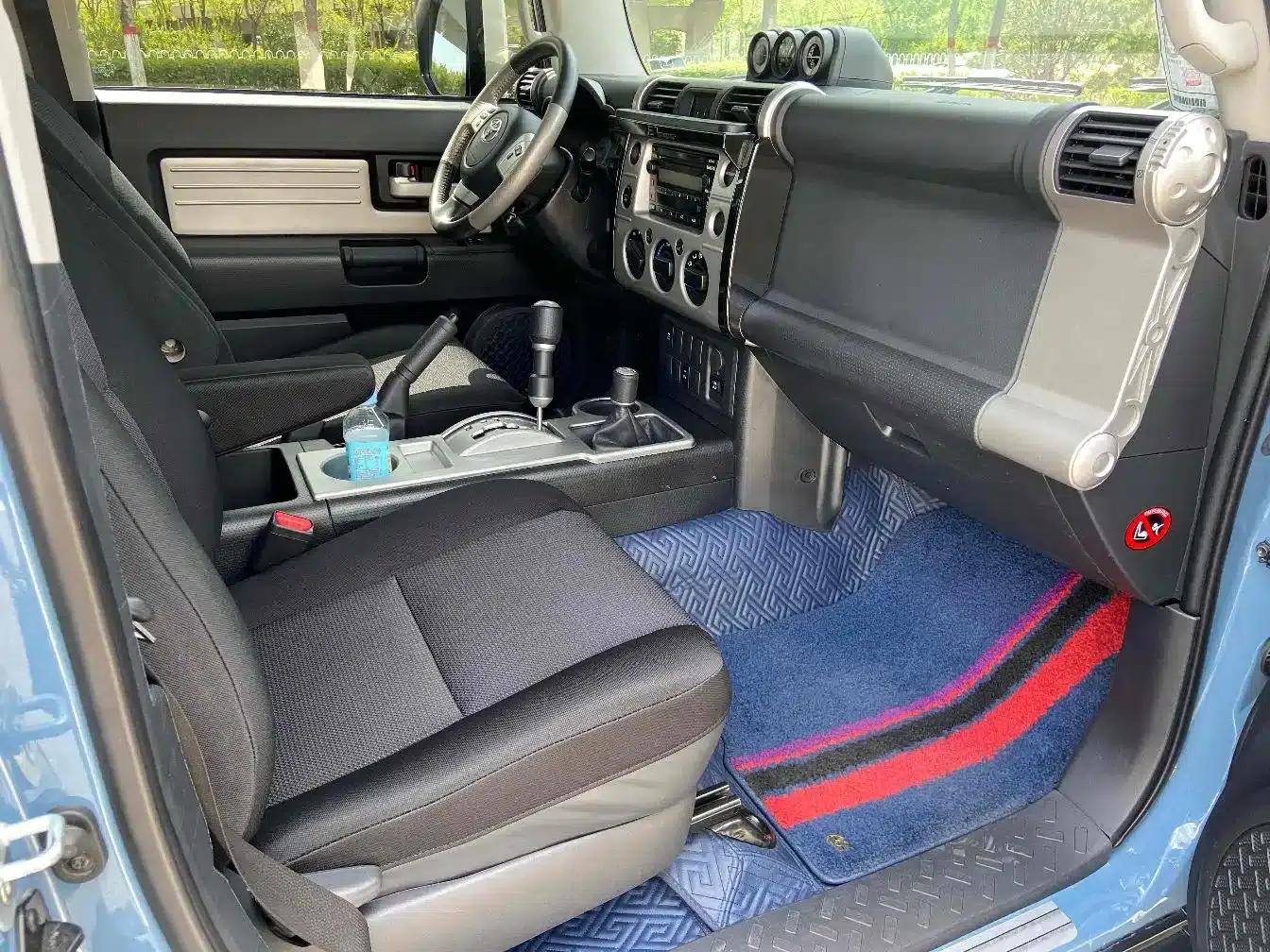 2020 FJ Cruiser 4.0L Automatic — миниатюра 8