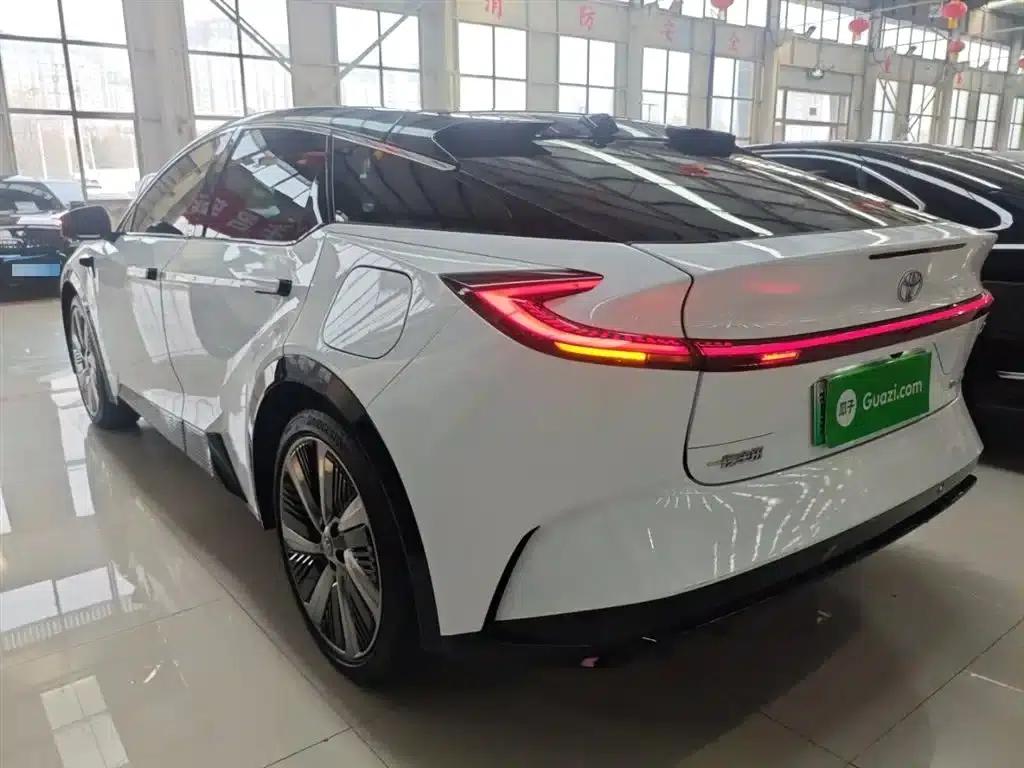 Toyota BZ5 2025 550 PRO Smart Edition — миниатюра 23