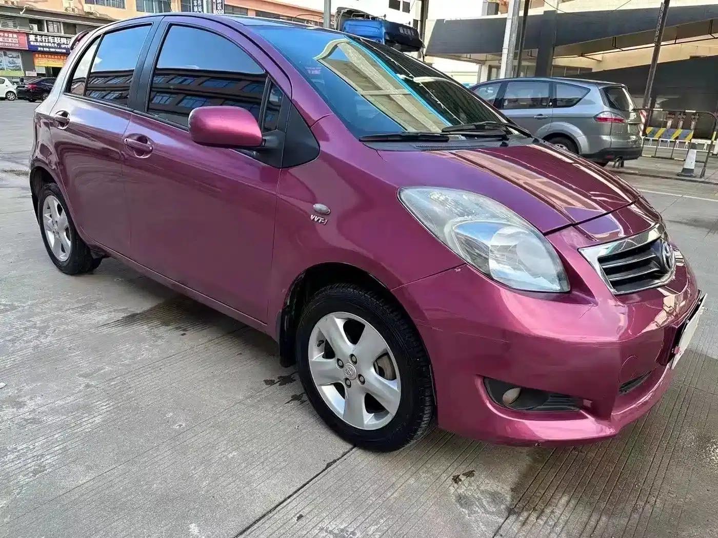 2009 Toyota Yaris 1.6E Automatic Comfort Edition — миниатюра 3
