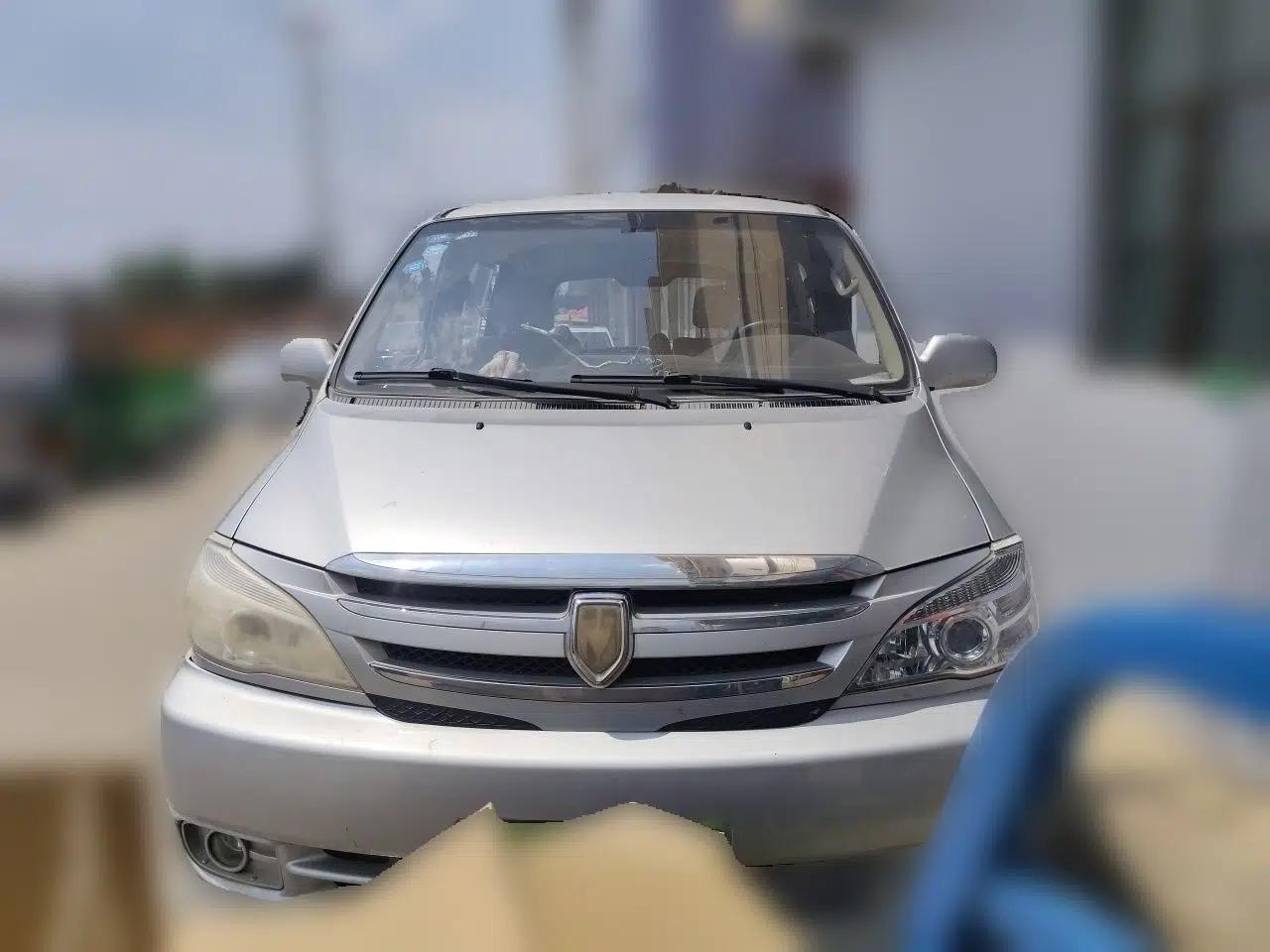 Jinbei Grace 2015 2.0L Classic Edition Basic Model Short Wheelbase 7-Seater — миниатюра 2