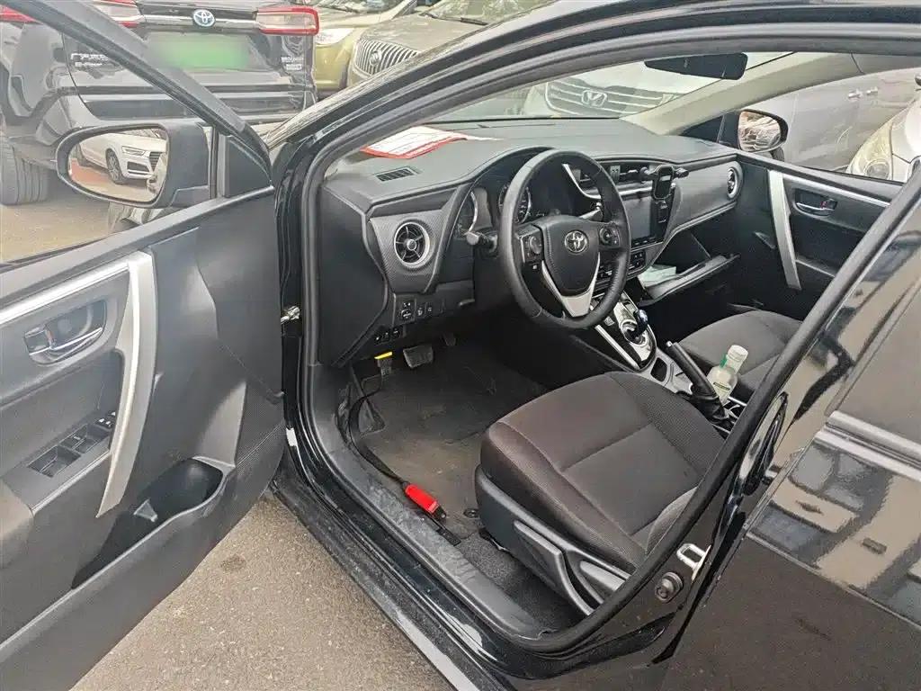 Levin Hybrid E+ 2019 1.8PH V E-CVT Luxury Edition — миниатюра 12