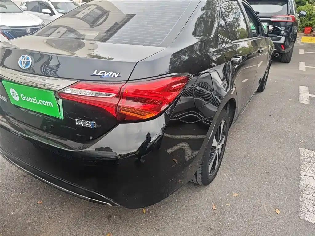 Levin Hybrid E+ 2019 1.8PH V E-CVT Luxury Edition — миниатюра 24