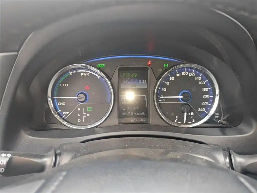 Levin Hybrid E+ 2019 1.8PH V E-CVT Luxury Edition — миниатюра 8