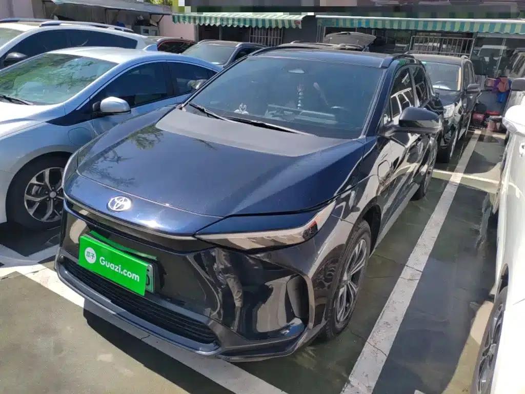 FAW Toyota bZ4X 2022 Two-Wheel Drive Long Range PRO Edition — миниатюра 2
