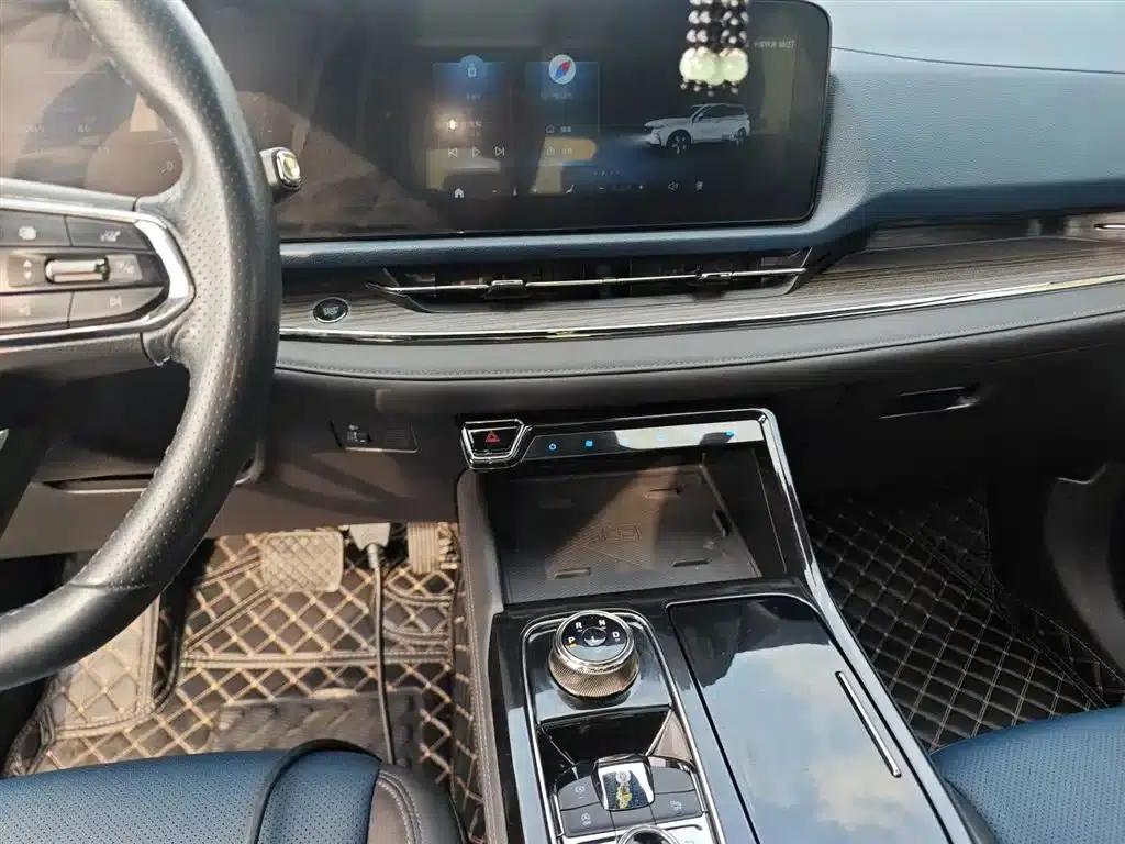 2023 EcoBoost 170 Premium Model — миниатюра 13