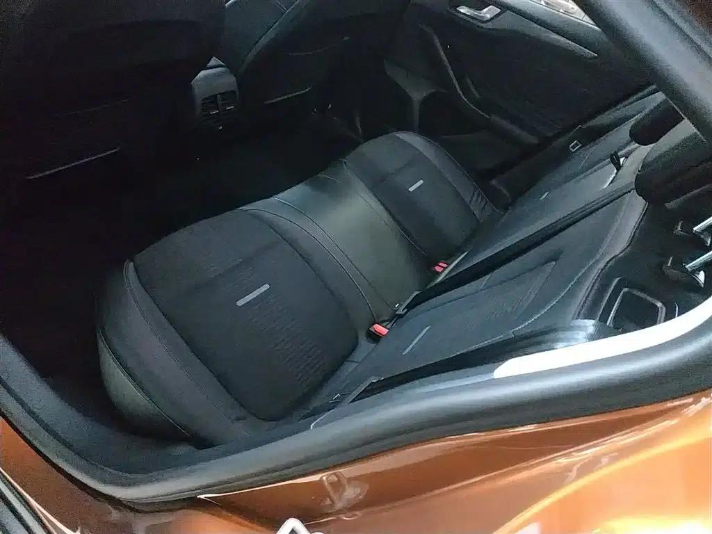 Ford Focus Active 2020 EcoBoost 180 Automatic Trend Edition — миниатюра 17