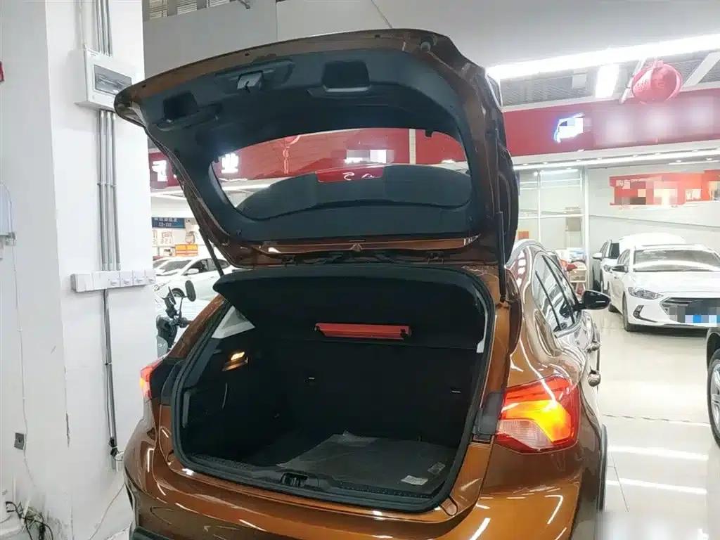 Ford Focus Active 2020 EcoBoost 180 Automatic Trend Edition — миниатюра 19