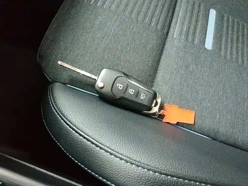 Ford Focus Active 2020 EcoBoost 180 Automatic Trend Edition — миниатюра 9