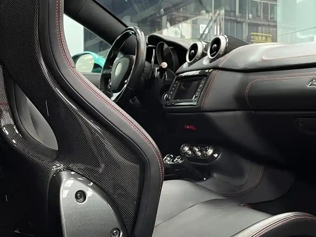 California T 2012 4.3L Standard Model — миниатюра 7