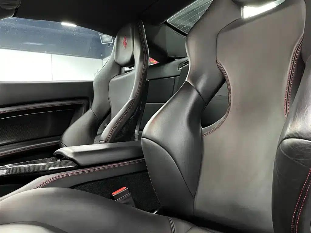 California T 2012 4.3L Standard Model — миниатюра 9