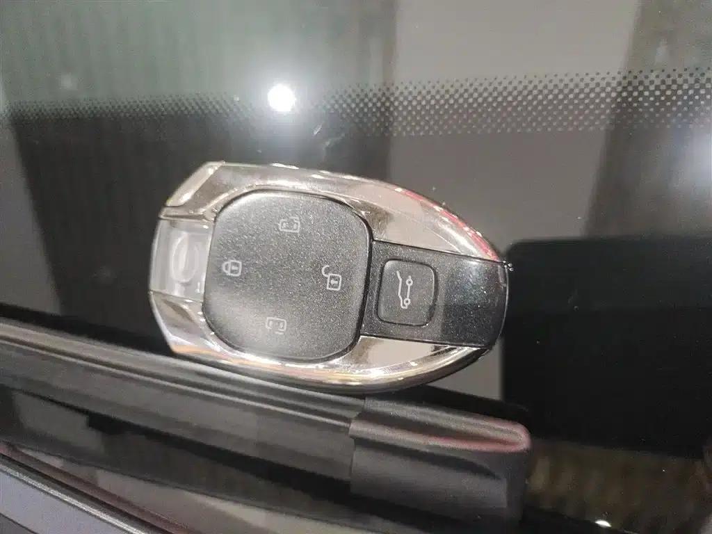 Trumpchi Aspiration M8 2025 Qiankun Series Ultra First Class — миниатюра 17