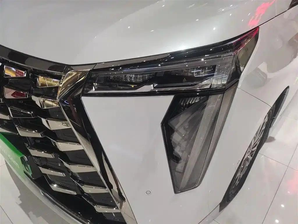 Trumpchi Aspiration M8 2025 Qiankun Series Ultra First Class — миниатюра 18