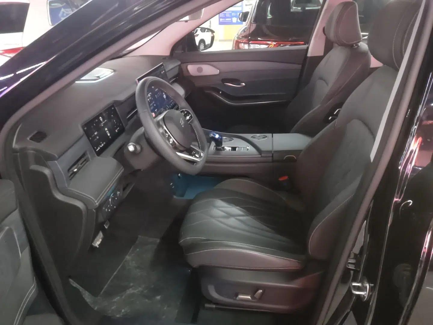 JETOUR Shanhai L9 2024 1.5TD 2DHT Pro 7-Seater — миниатюра 18
