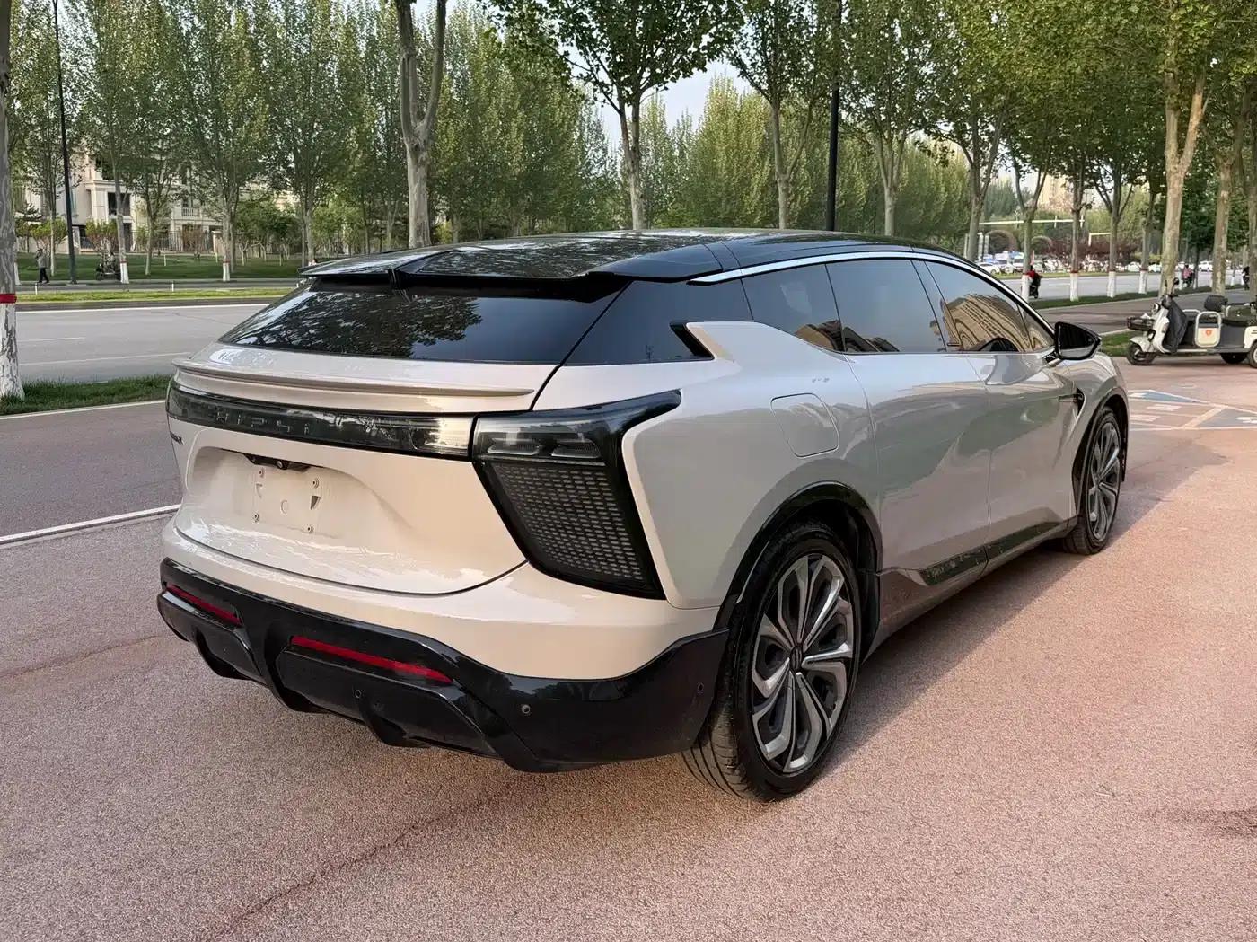 HiPhi X 2021 Founder Edition 6-seater — миниатюра 4