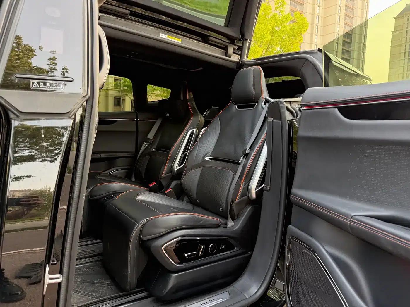 HiPhi X 2021 Founder Edition 6-seater — миниатюра 6
