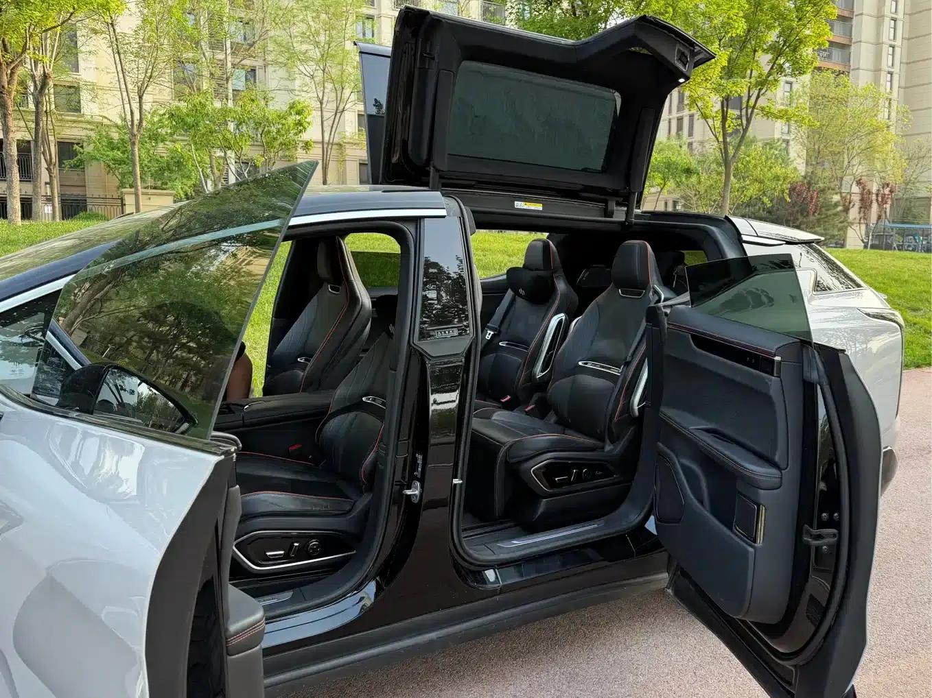 HiPhi X 2021 Founder Edition 6-seater — миниатюра 7