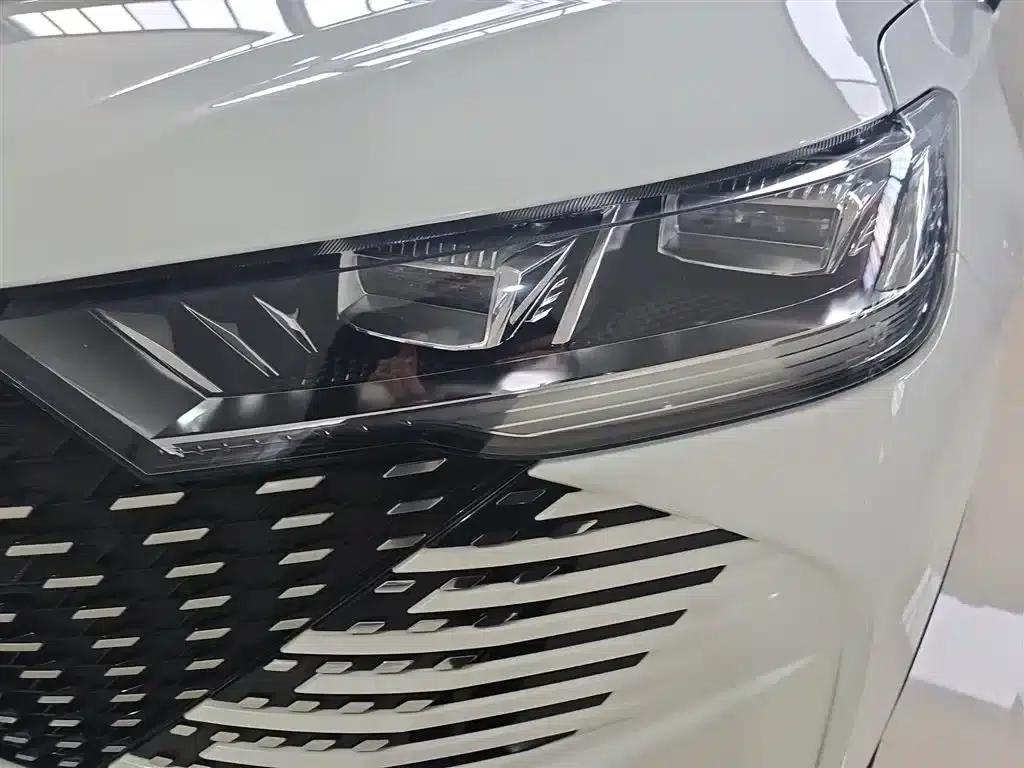 Haval H6 New Energy 2023 DHT-PHEV 110KM Comfort Edition — миниатюра 24