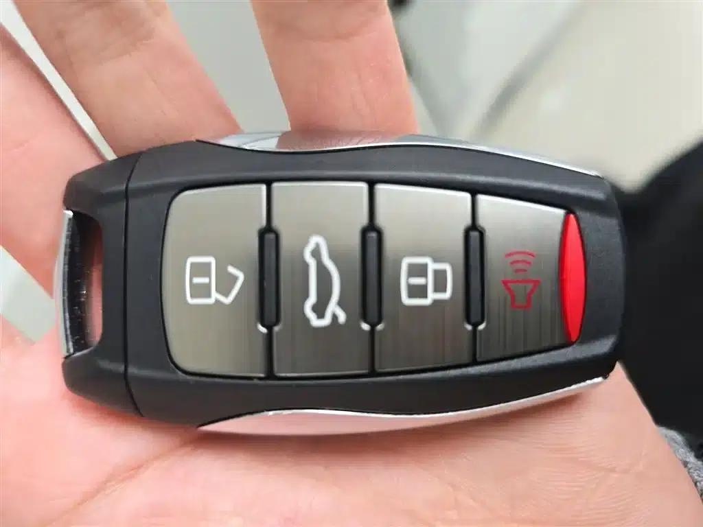 Haval H6 New Energy 2023 DHT-PHEV 110KM Comfort Edition — миниатюра 9