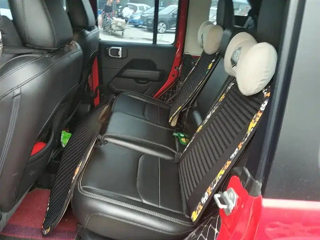 Jeep Wrangler New Energy 2021 Model 4-Door 2.0T 4xe Sahara — миниатюра 17