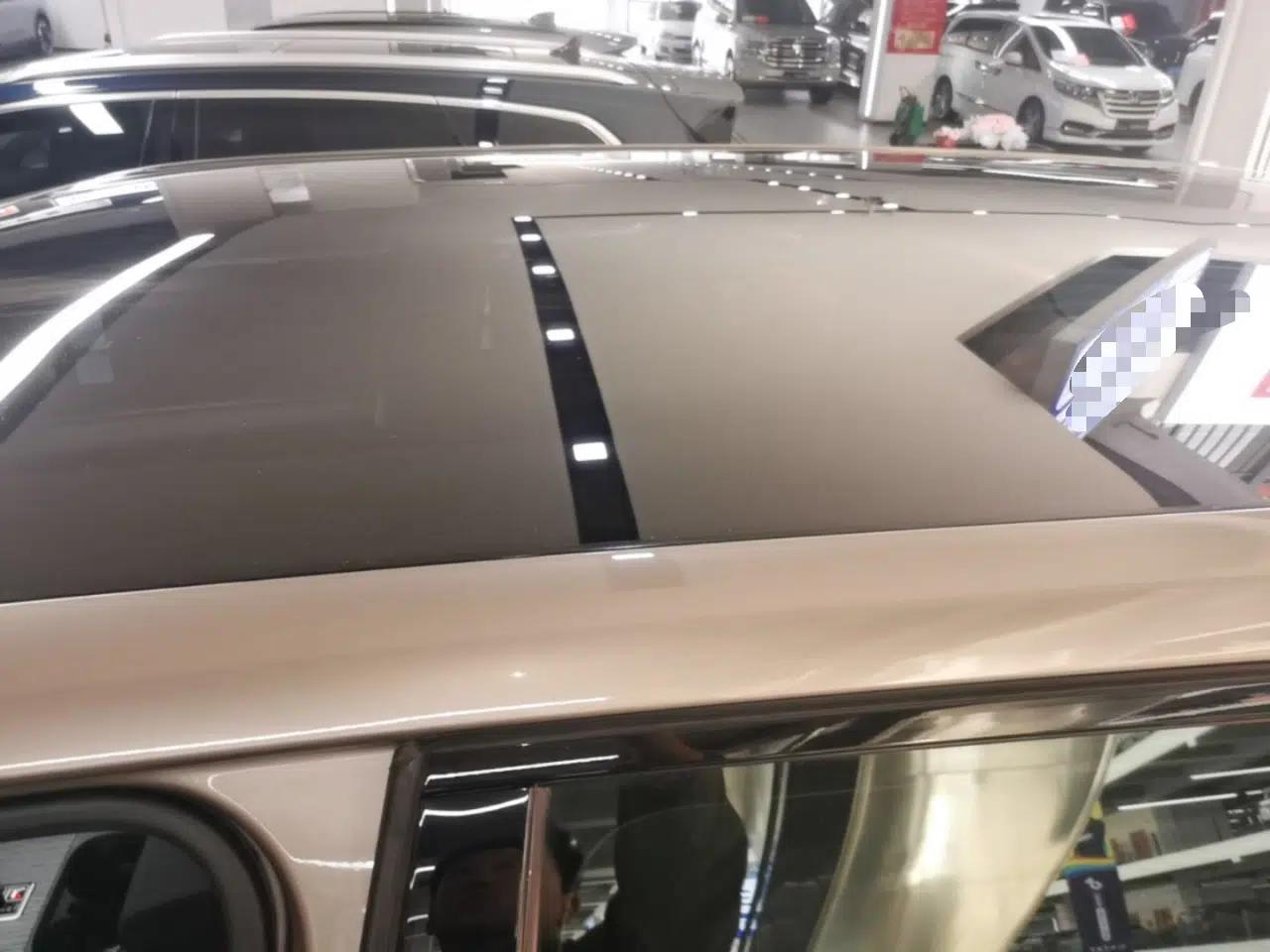 Land Rover Discovery Sport New Energy 2024 1.5T P300e Plug-in Hybrid Electric Version — миниатюра 11