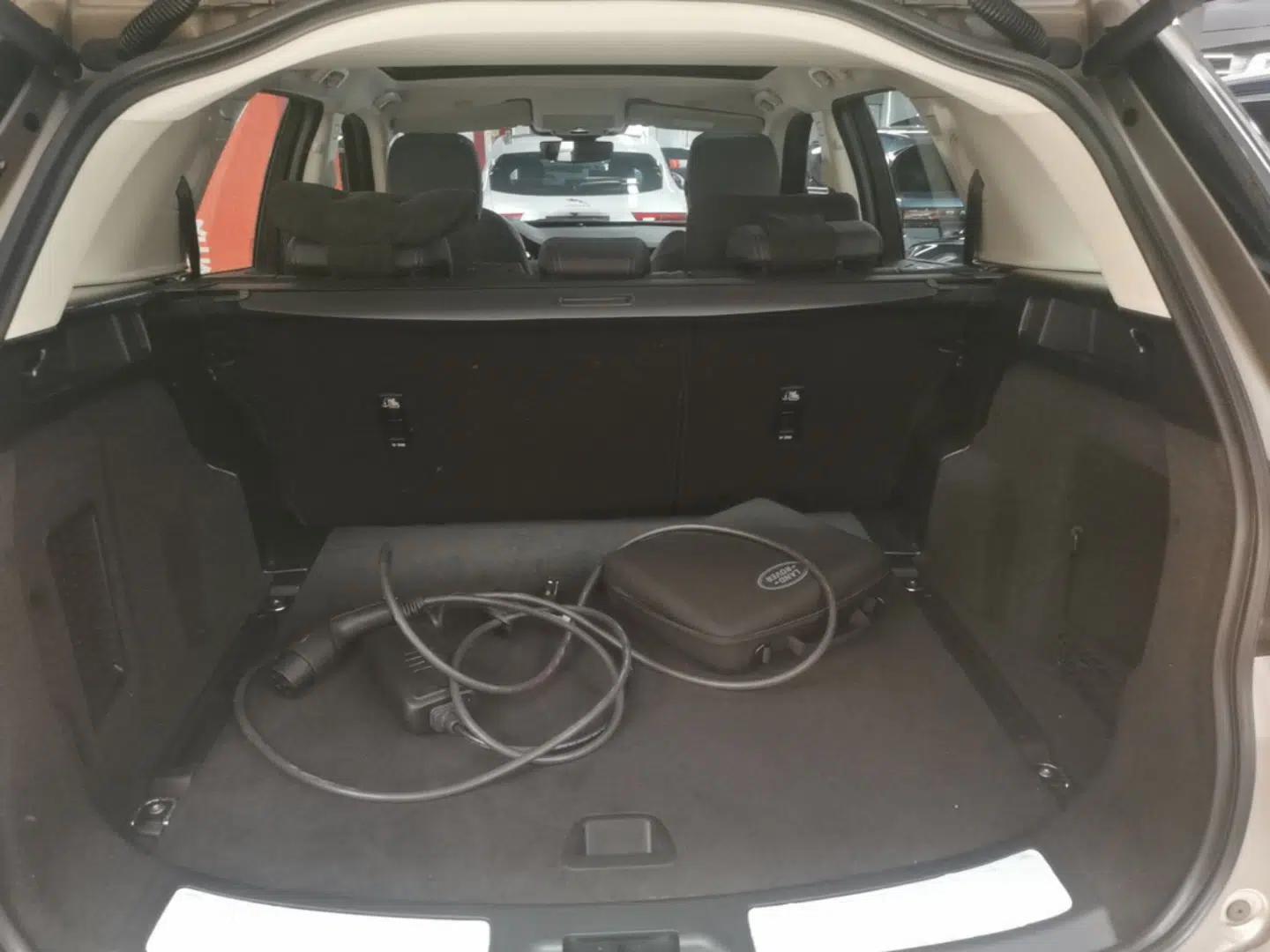 Land Rover Discovery Sport New Energy 2024 1.5T P300e Plug-in Hybrid Electric Version — миниатюра 22