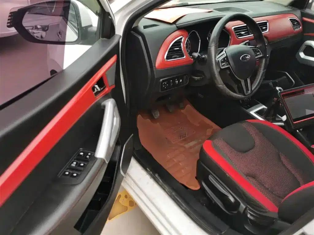 Refine S2 2017 1.5L Manual Deluxe Connected Edition — миниатюра 11