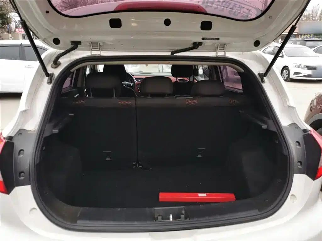 Refine S2 2017 1.5L Manual Deluxe Connected Edition — миниатюра 15