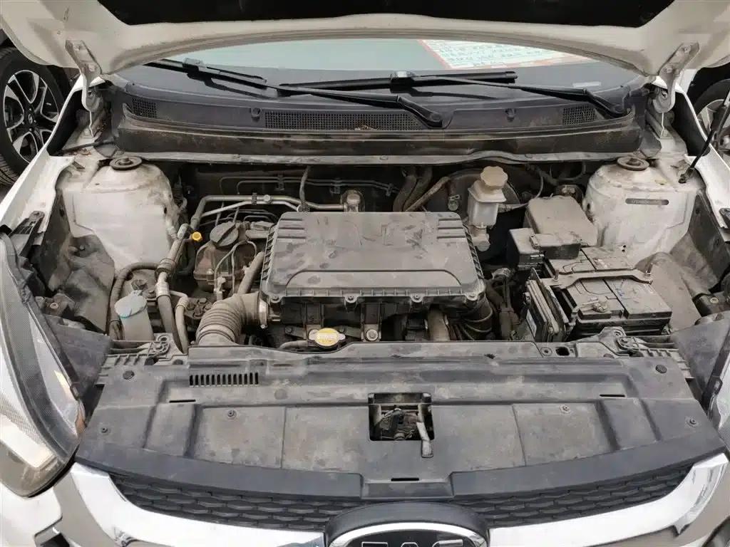Refine S2 2017 1.5L Manual Deluxe Connected Edition — миниатюра 16