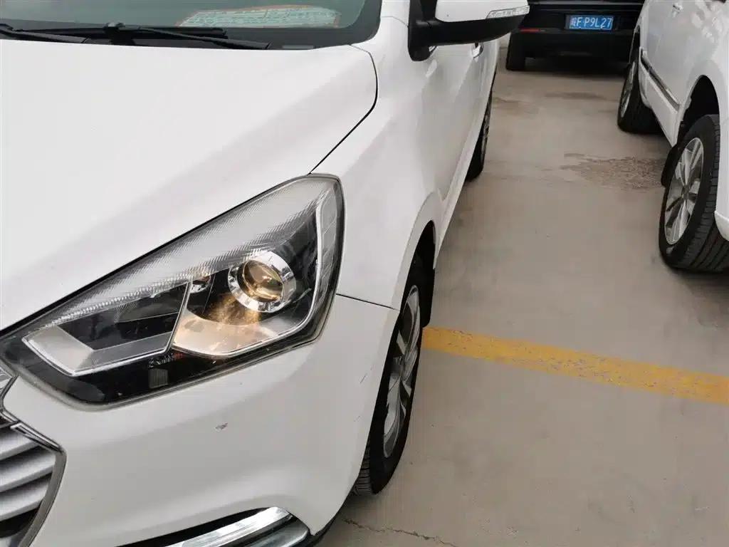 Refine S2 2017 1.5L Manual Deluxe Connected Edition — миниатюра 18