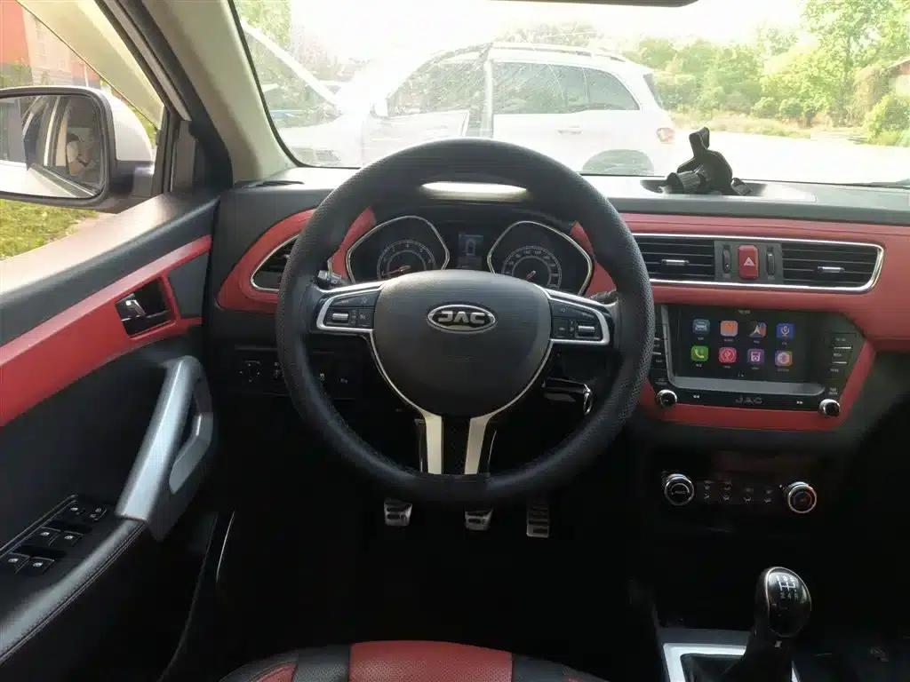 Refine S2 2017 1.5L Manual Deluxe Smart Edition — миниатюра 11
