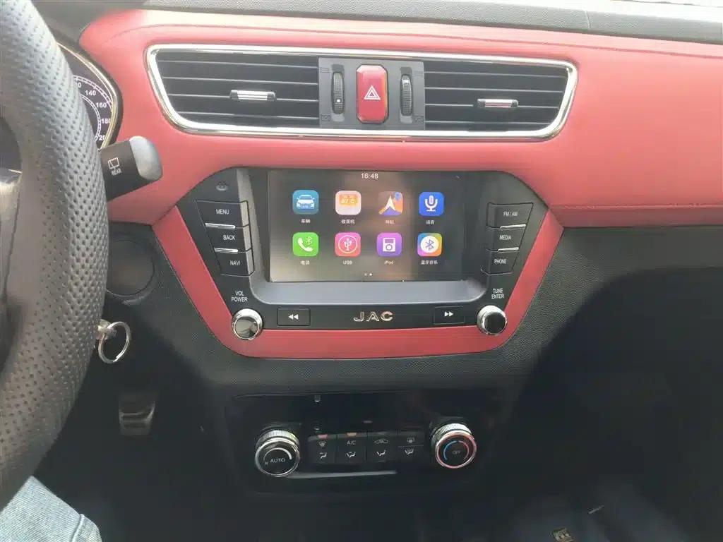 Refine S2 2017 1.5L Manual Deluxe Smart Edition — миниатюра 13