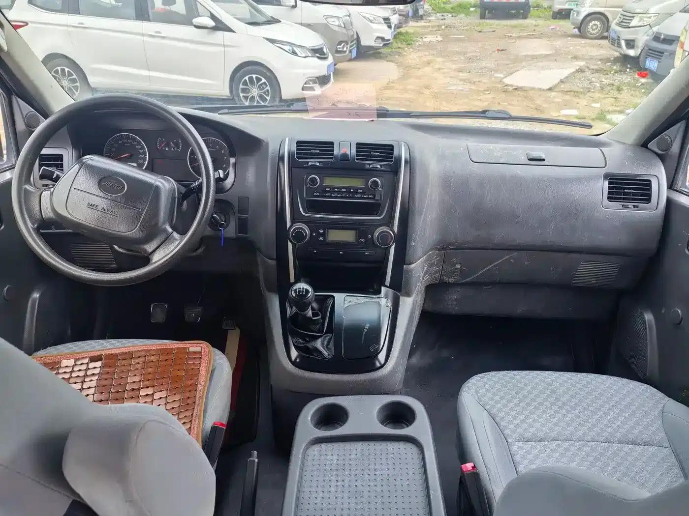 Grace 2016 2.0L Express Comfort Model — миниатюра 4