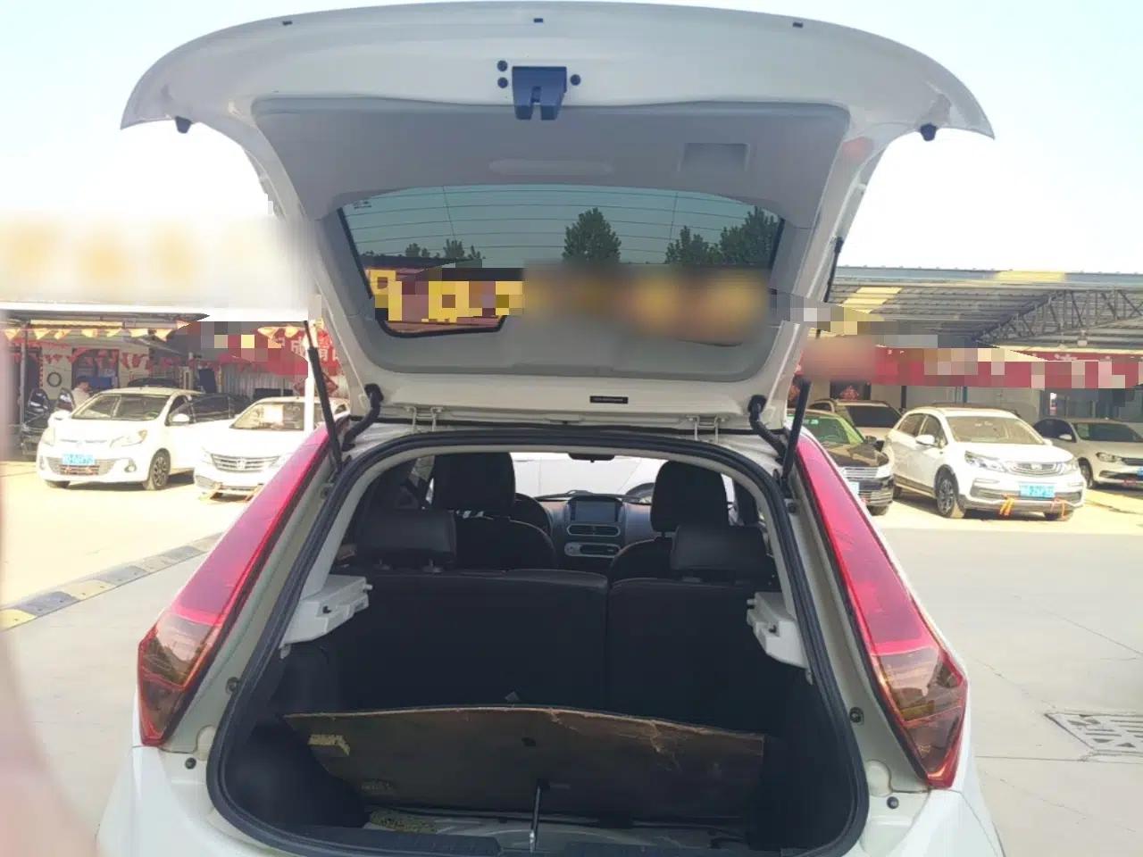 MG 3SW 2015 1.5L AMT Elite Model — миниатюра 22