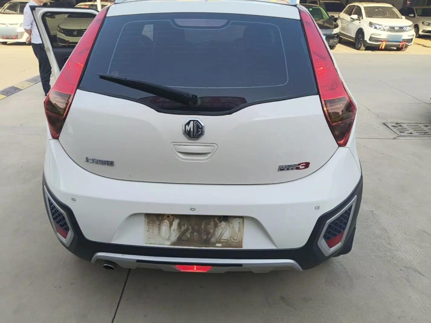 MG 3SW 2015 1.5L AMT Elite Model — миниатюра 5