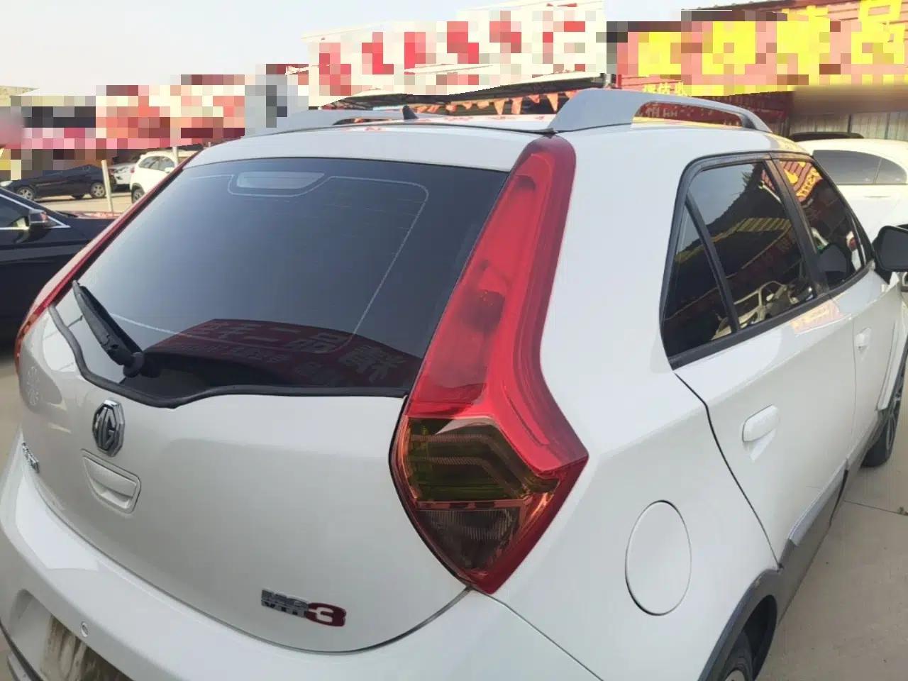 MG 3SW 2015 1.5L AMT Elite Model — миниатюра 7