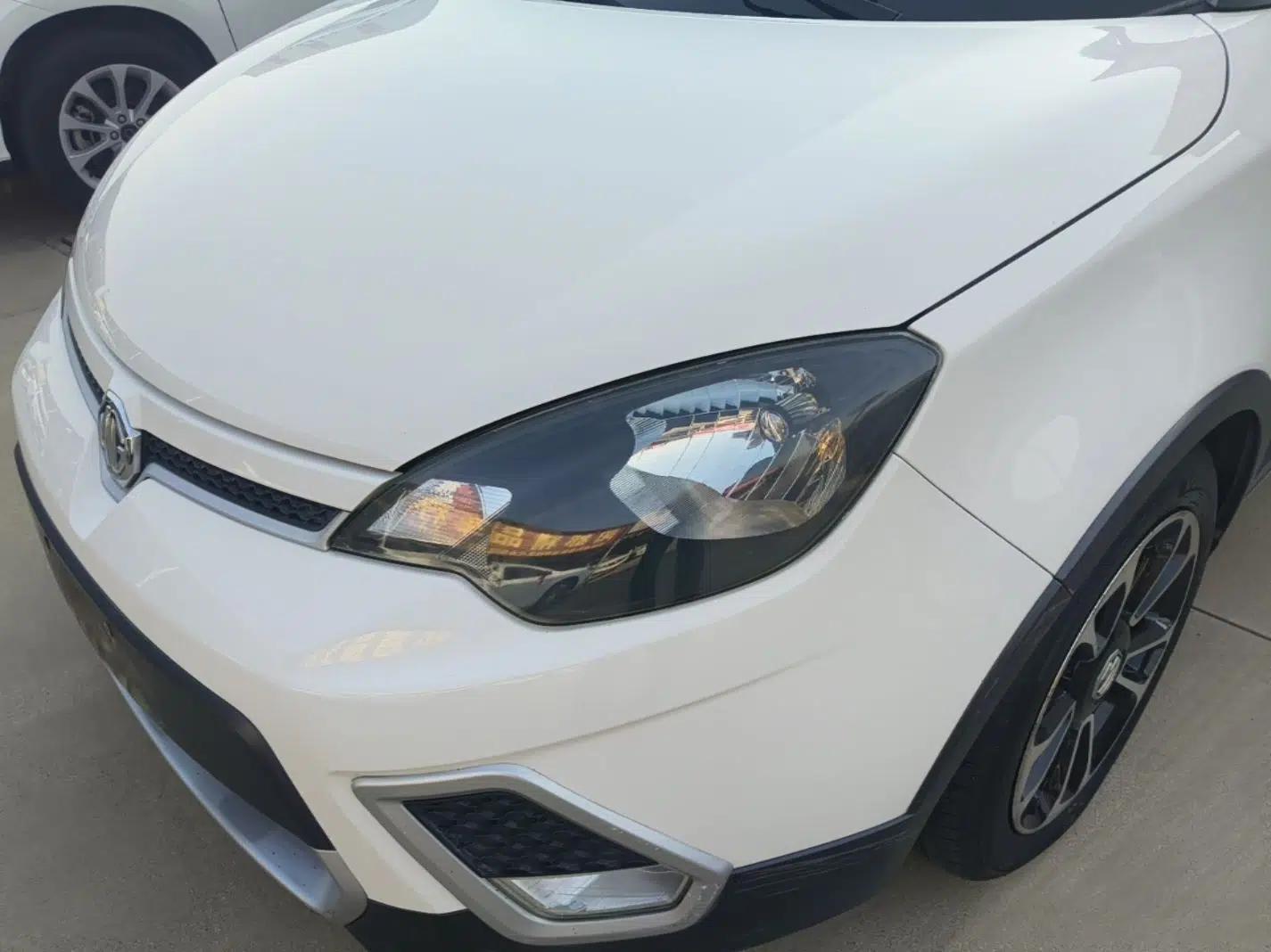 MG 3SW 2015 1.5L AMT Elite Model — миниатюра 9