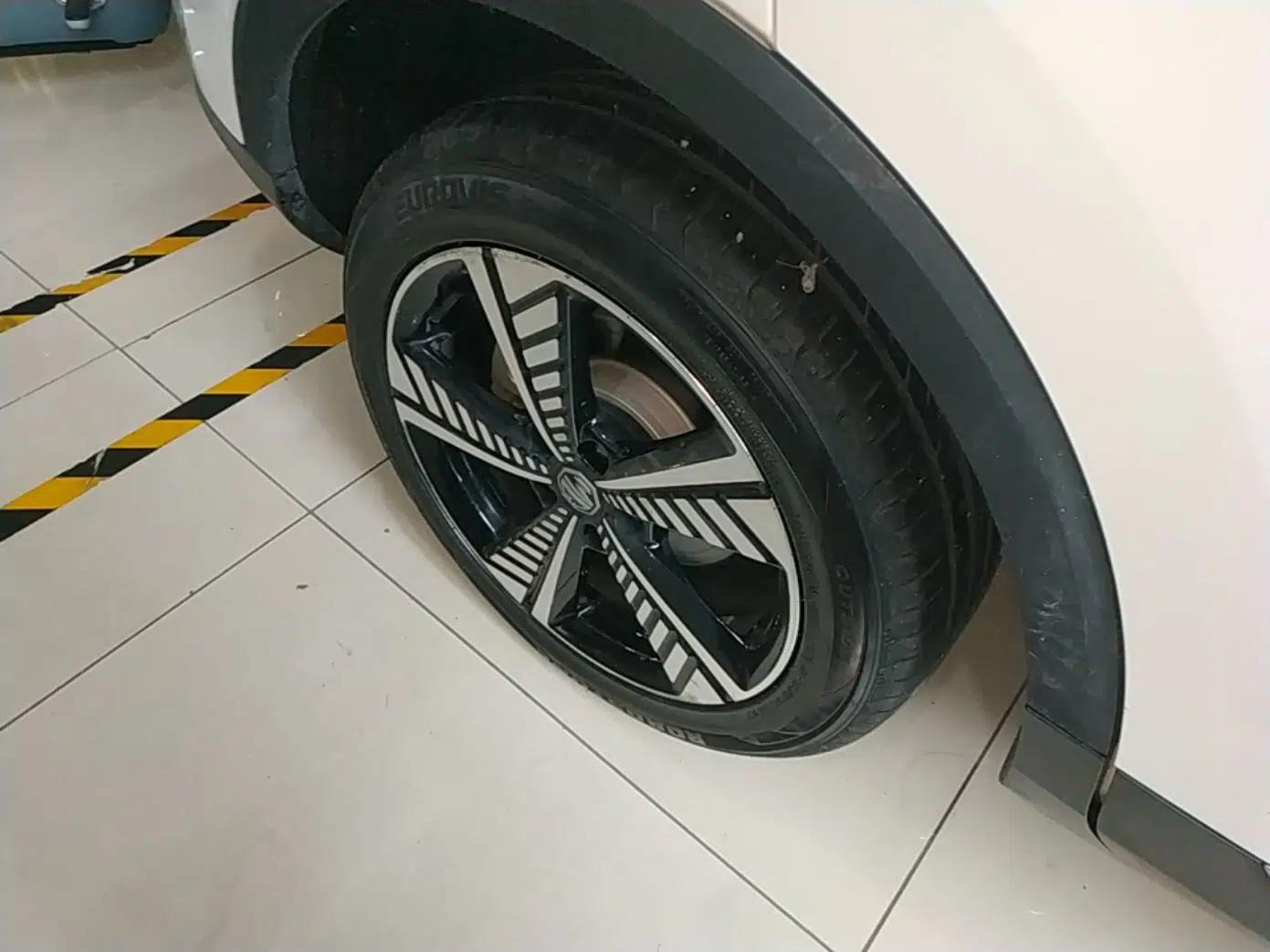 MG EZS Electric 2019 E-Plus Edition — миниатюра 10