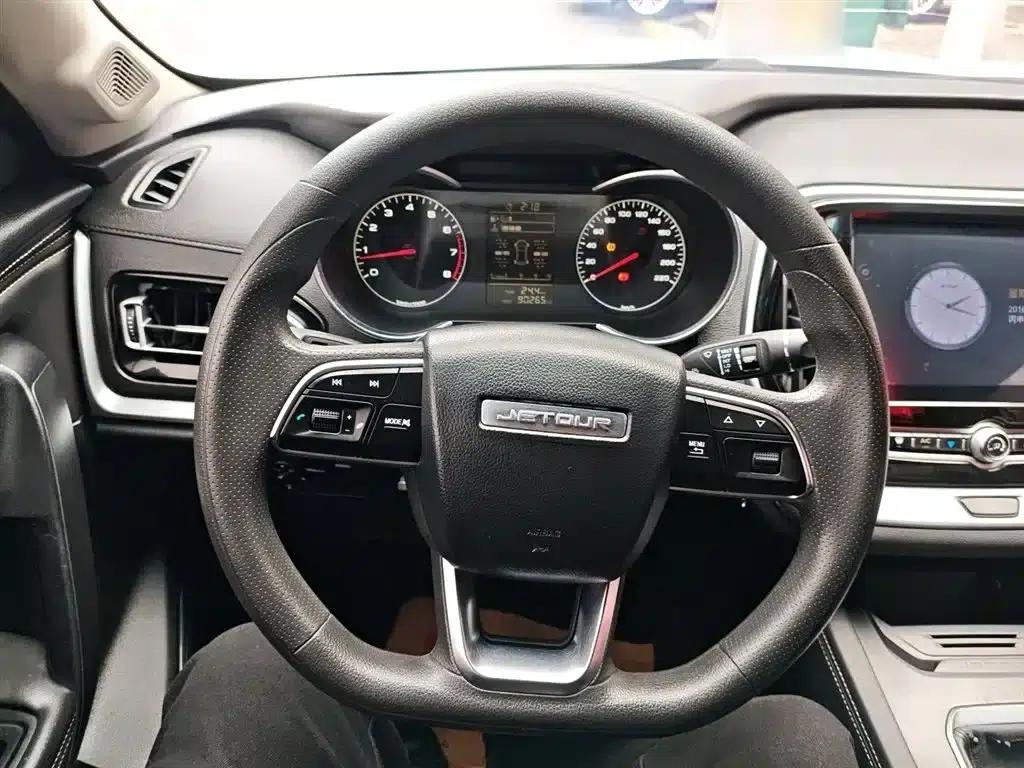 Jetour X70M 2021 1.5T Manual Urban Companion 5-Seater — миниатюра 11
