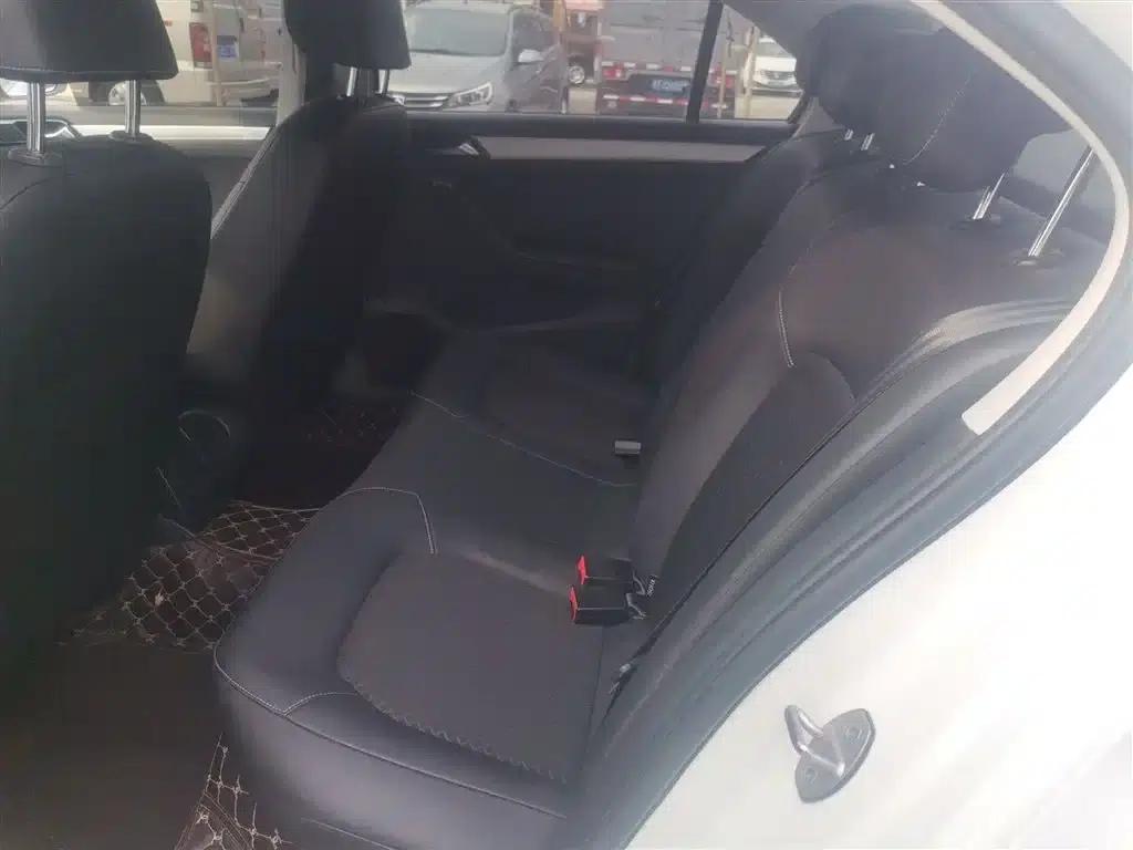Jetta VA3 2019 1.5L Automatic Enjoy Edition — миниатюра 16